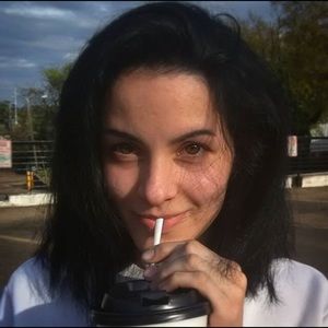 Meet your Posher, Lydia